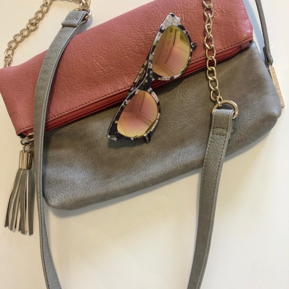 JEANE & JAX Luxury Vegan Leather Crossbody or Clutch - Picture 7 of 15